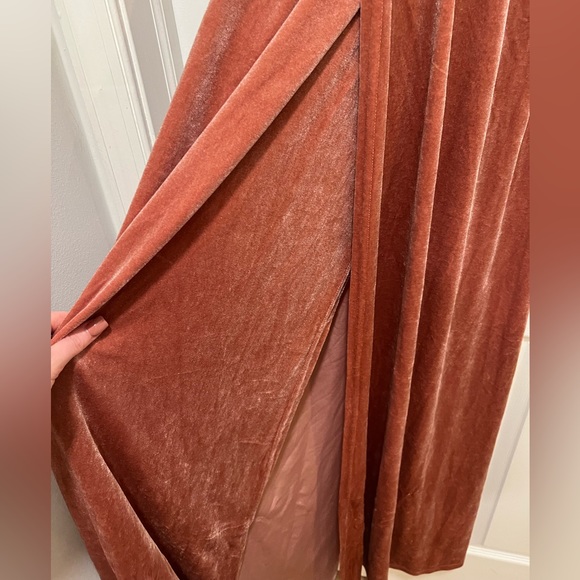 Lulus mauve velvet faux-wrap maxi dress - Picture 3 of 6
